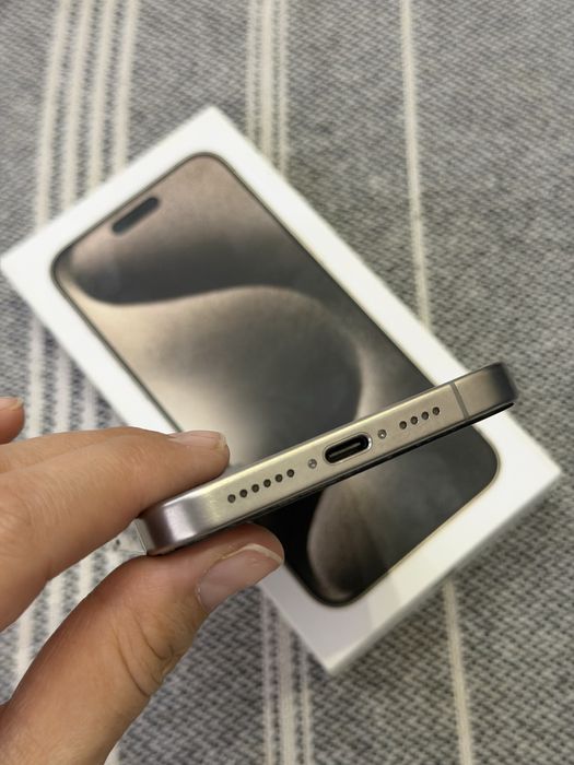 Продается iphone 15 pro max titanium сим+esim в идеальном состояние