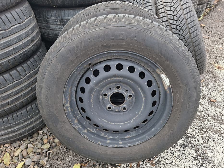 -Anvelope IARNĂ 215/65 R16-