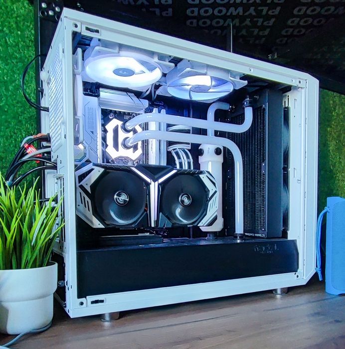 Геймърски Компютър AMD 7600x RTX 2080 RGB