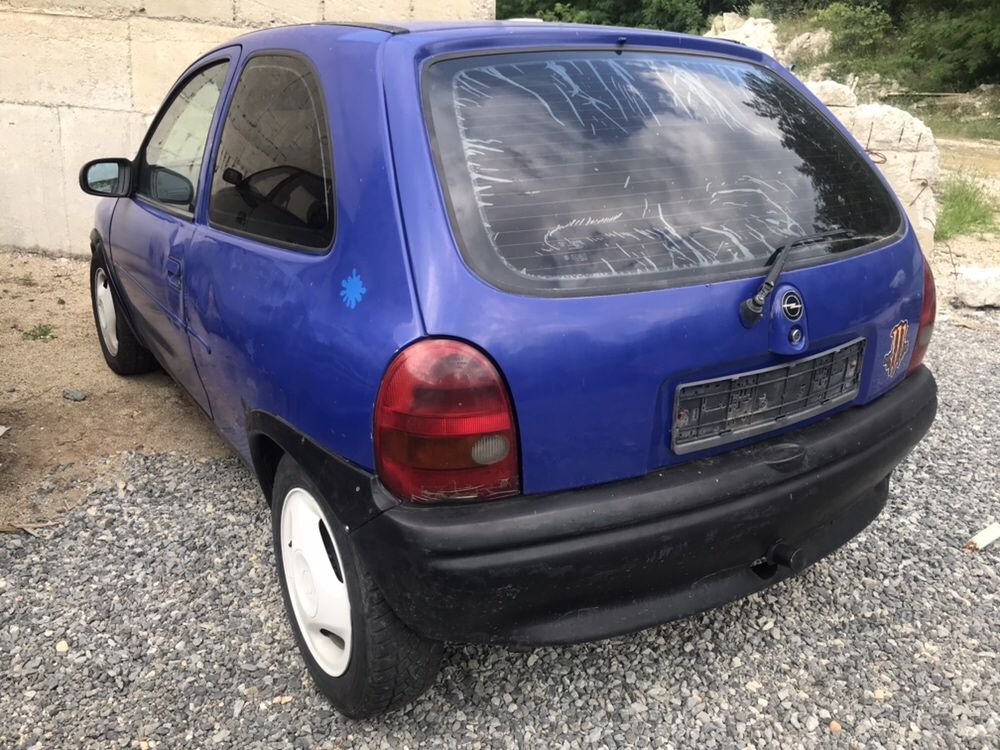 Opel Corsa 1.5D 1995 На Части