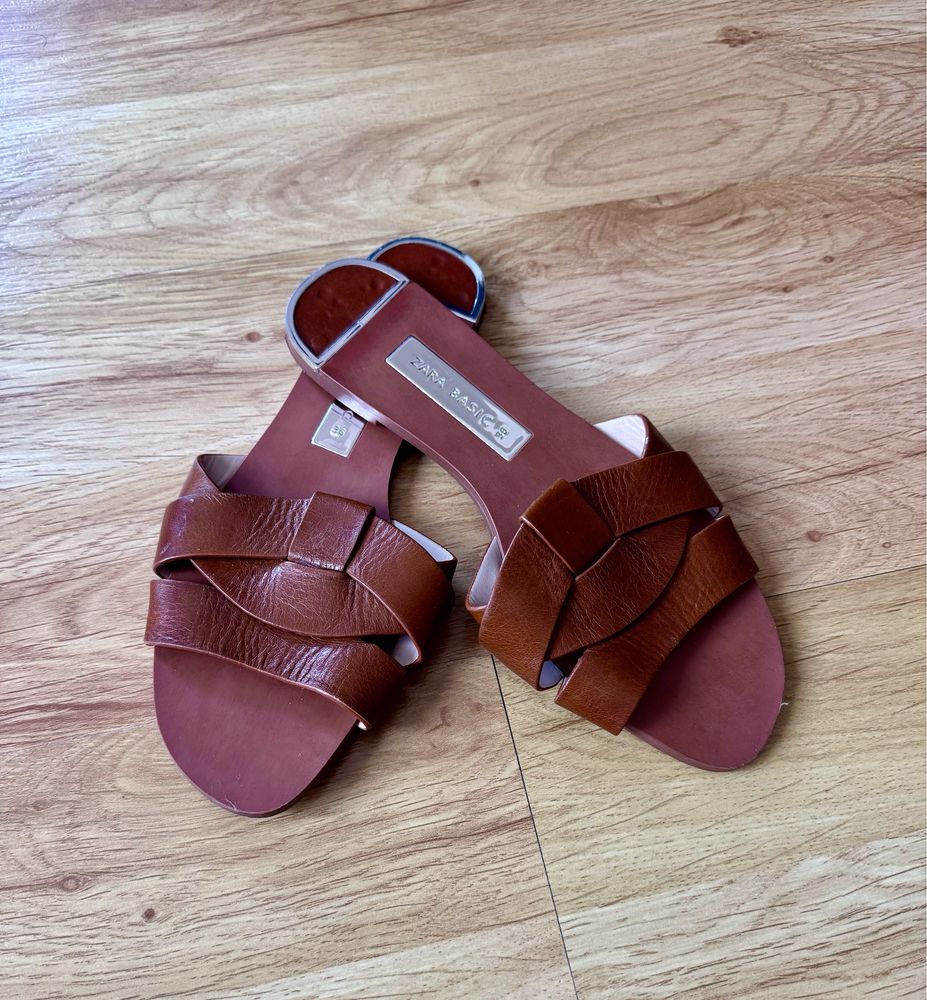 Кожени чехли Zara