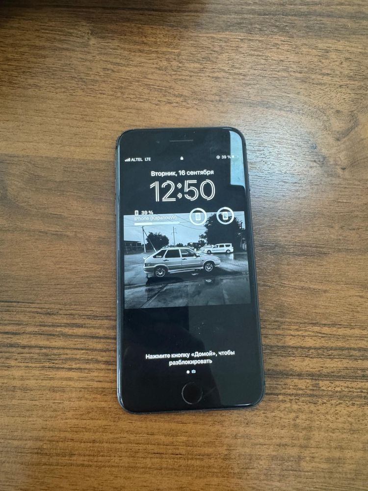 iPhone 8+ plus продается срочно