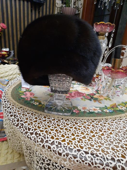 Берет норковый новый 58размер