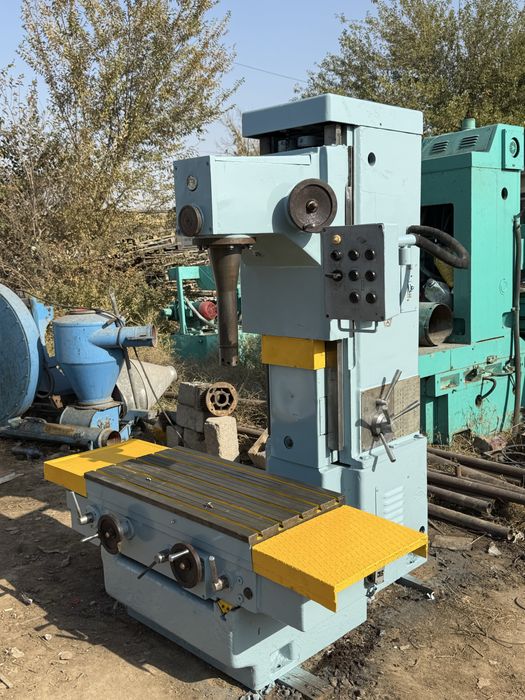 Расточной станок 2е78П (подвижной стол)