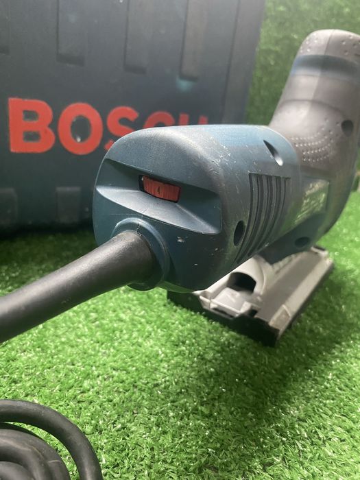 Зеге с регулаж на оборотите  Bosch GST 150 CE