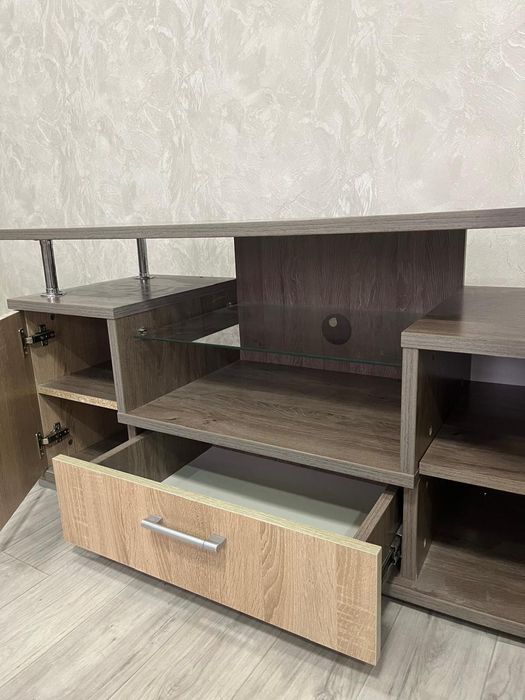 Тумба под ТВ / TV тумба в хорошем состоянии