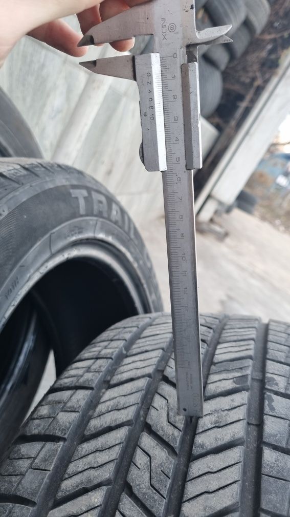 Зимни гуми 235/55 R19 4 бр.