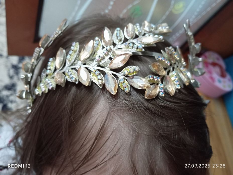 Диадема новая ..