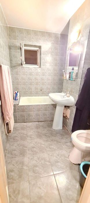 Inchiriez apartament 2 camere