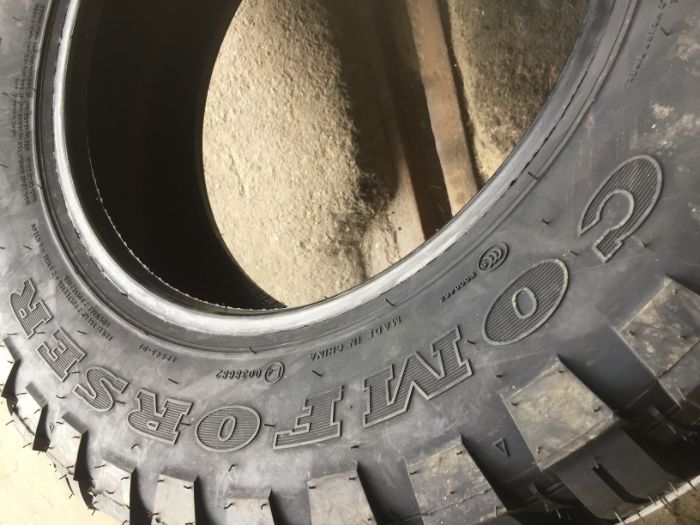 205 70 15 Comforser M/T CF3000