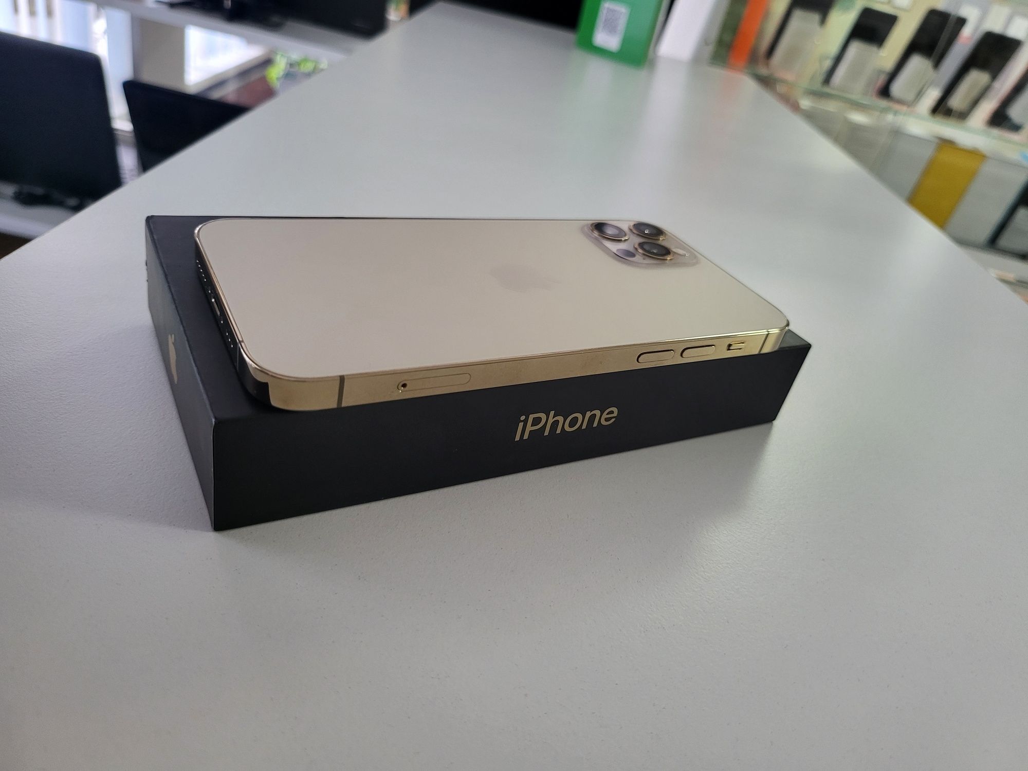 iPhone 12 Pro / 128 gb