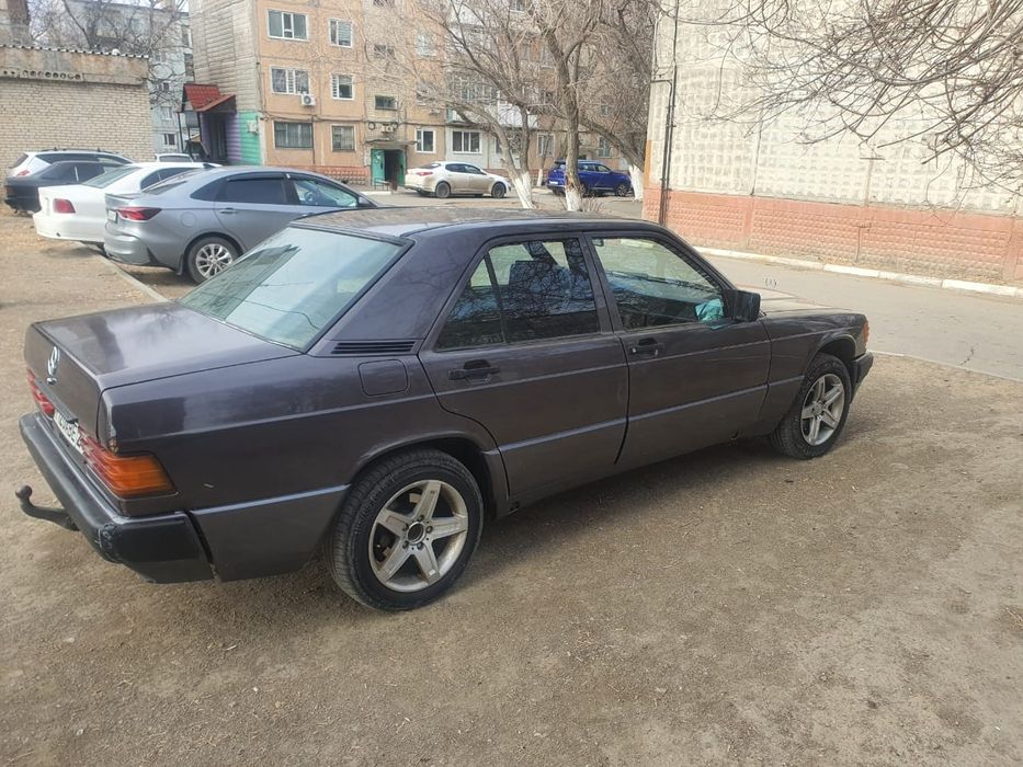 Мерседес 190 обем 2