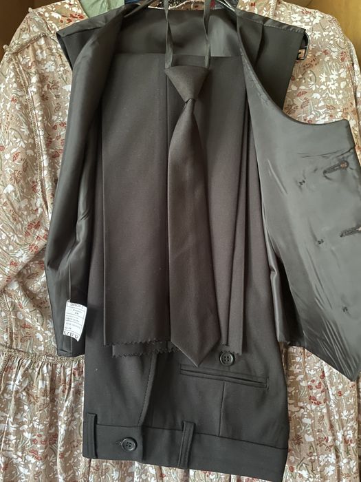 Новая детская школьная форма. Хорошего качества.