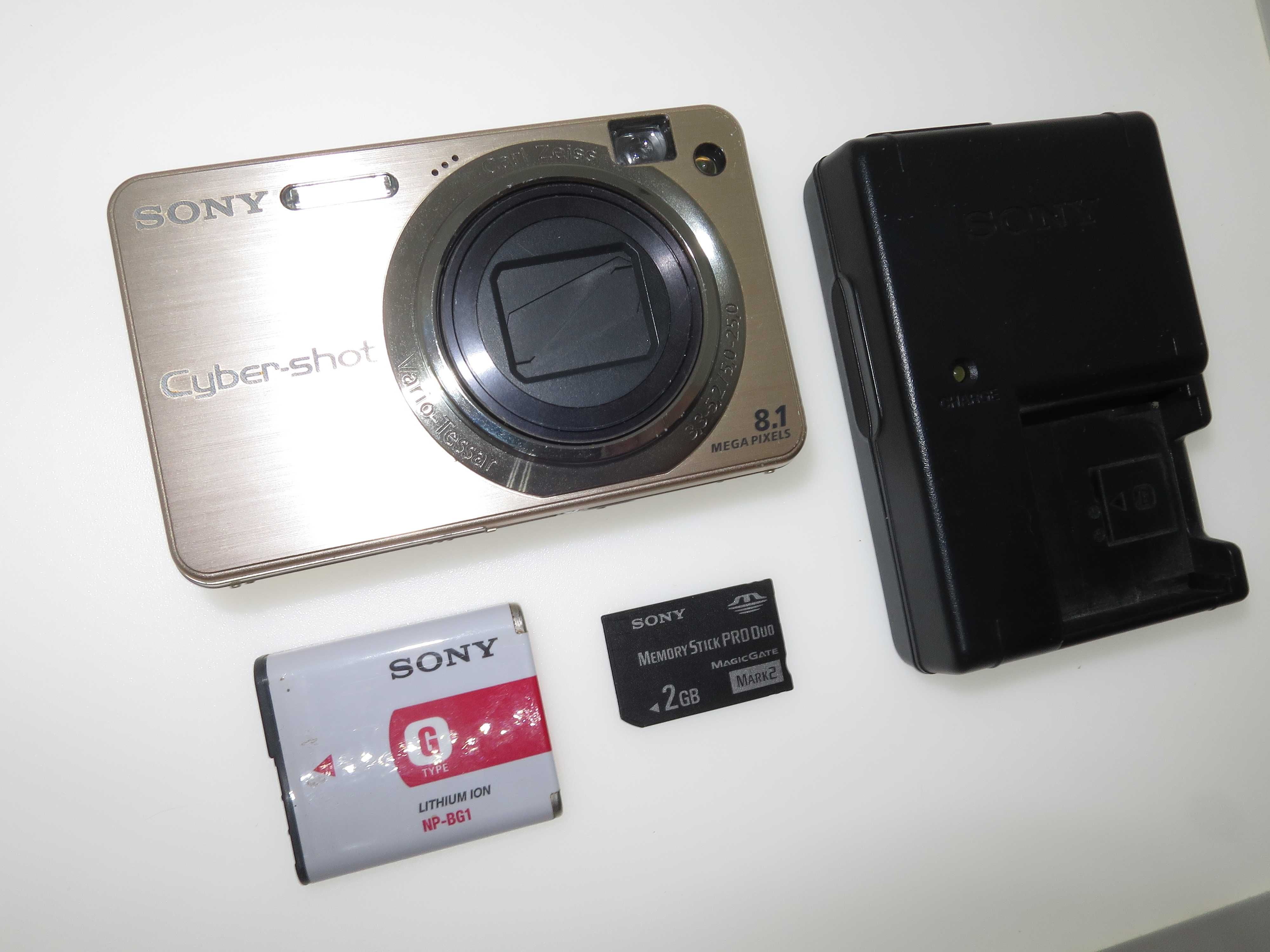 Sony Cyber-shot W150 компактен фотоапарат златен цвят, като нов