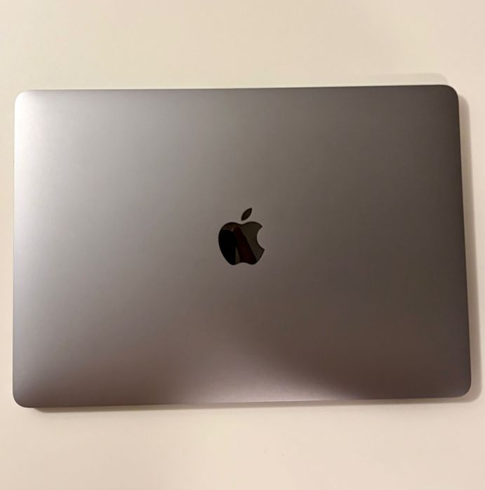 MacBook Pro 13” (2017, Touch Bar) – i5 / 16GB RAM / macOS Ventura