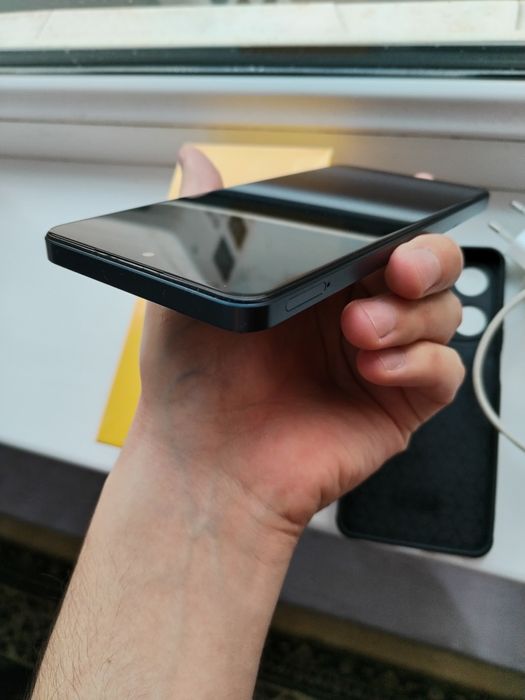 Realme c55 sotiladi  8/256g