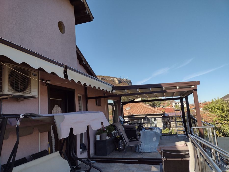 Перголи ,Остъкрения тип плъзгане, ветроупорни завеси, раменни тенти ме