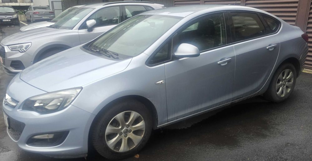 Opel Astra 1.6 ECOTEC 150 Edition 2017