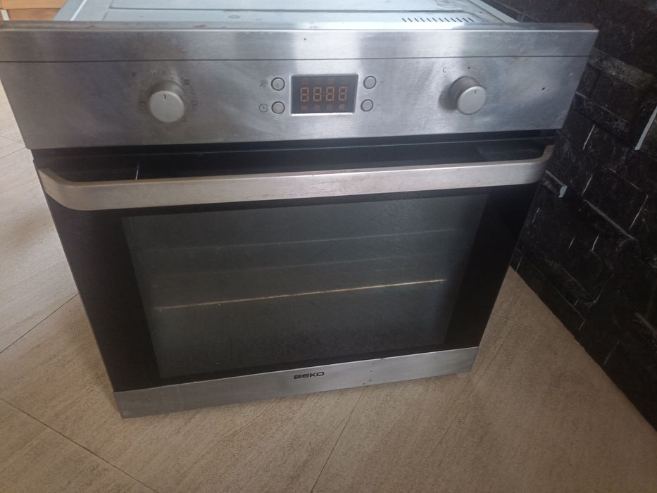 BEKO- фурна за вграждане