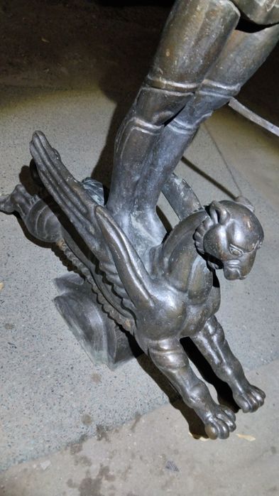 Статуя Золотой человек.(Статуэтка)