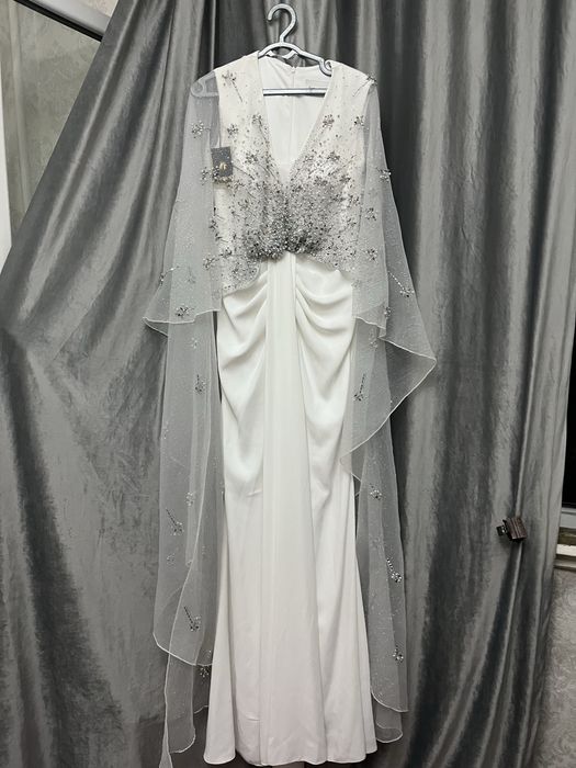 Вечернее платьее