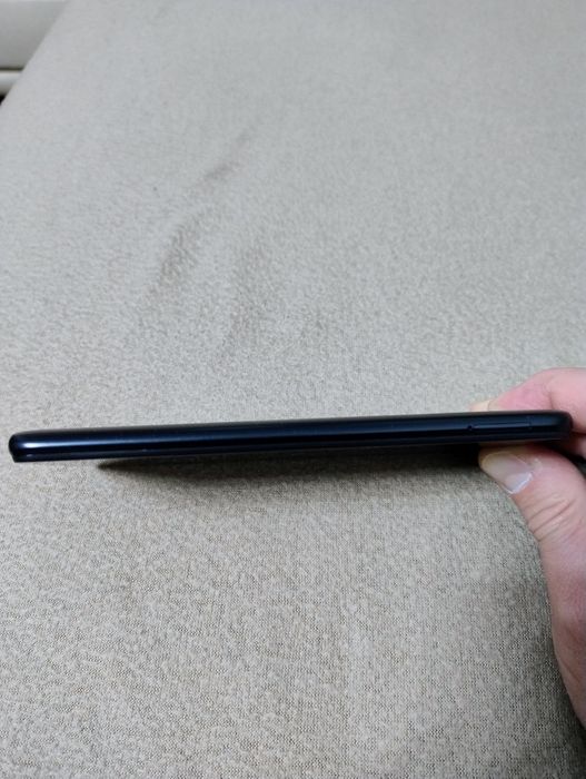 Мобилен телефон xiaomi redmi 9t.