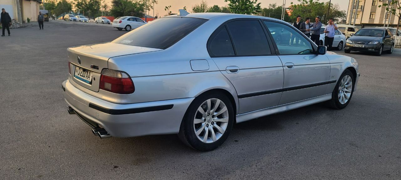 BMW E39 Sotiladi 1996  yil