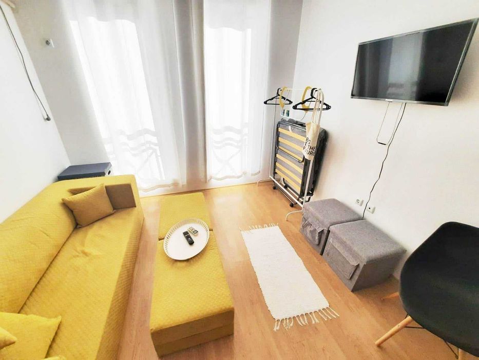 Дава се под наем Двустаен апартамент в София, Център - 57 кв.м за 407.49 € - Снимка #1