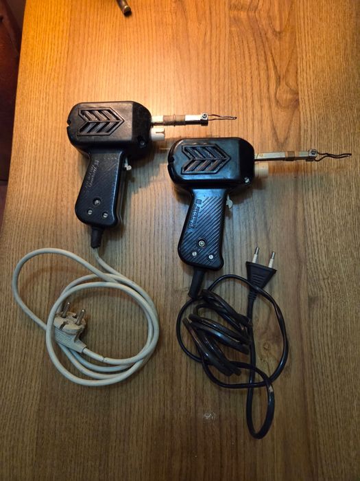 2 pistoale de lipit Radio Progres