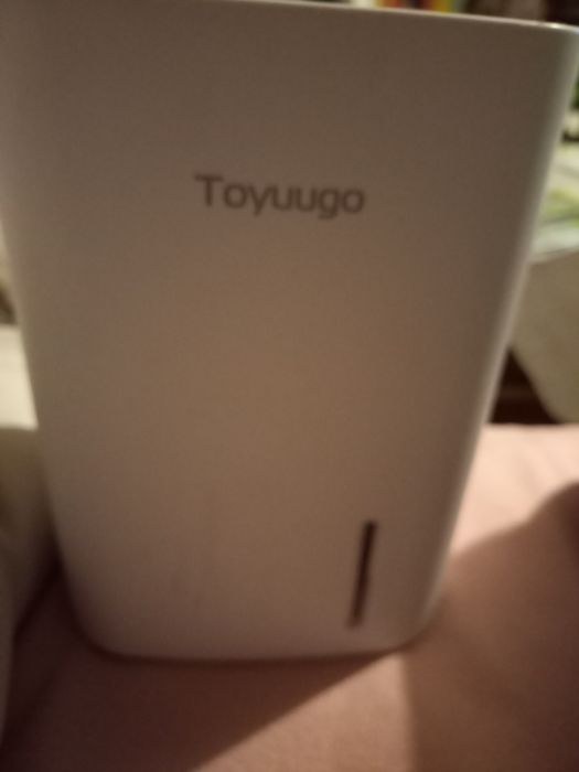 Vând dezumidificator