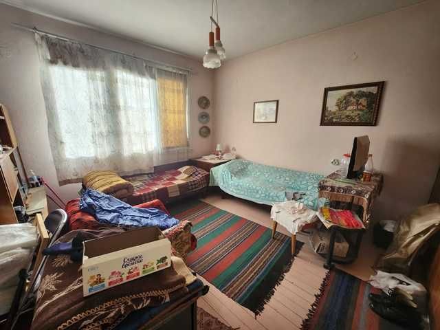 Продава се Четиристаен апартамент в Търговище, Център - 111 кв.м за 942 €/кв.м - Снимка #10