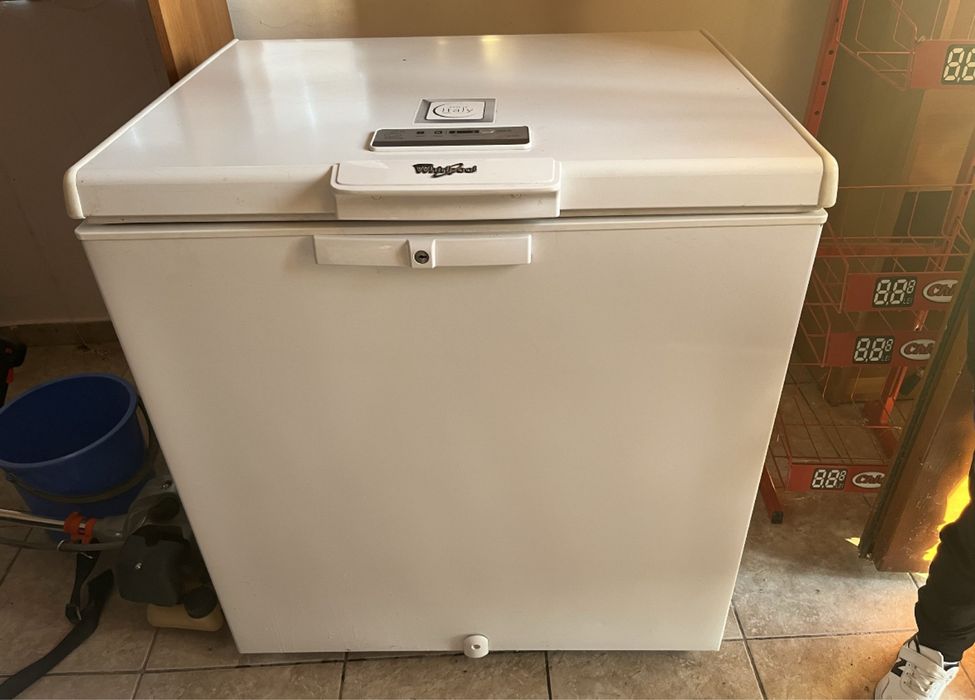 Lada frigorifica Whirlpool