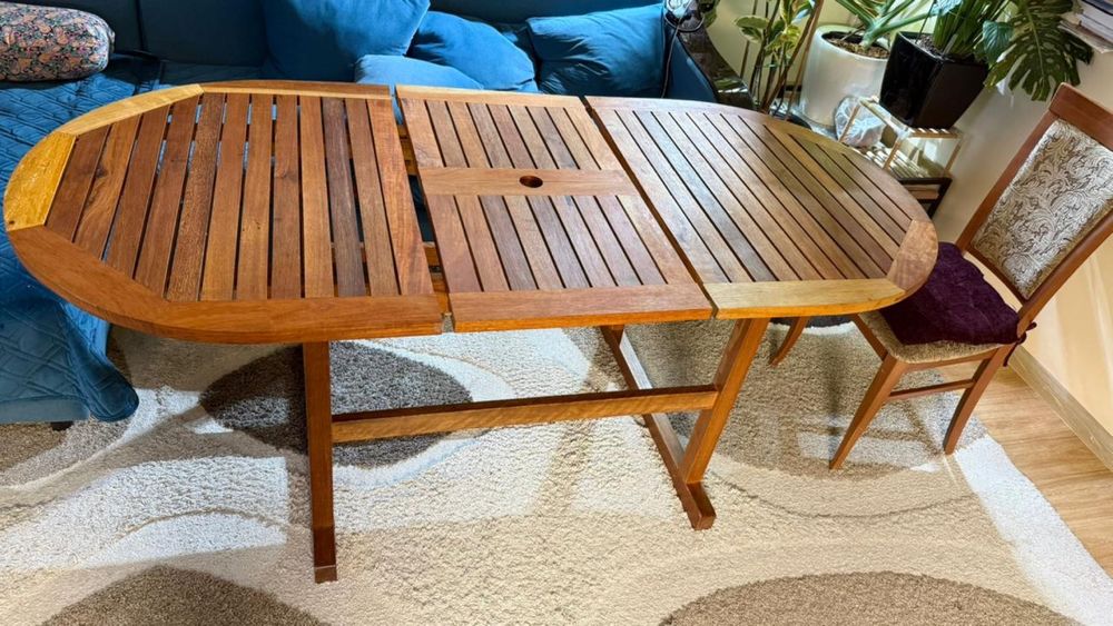 Продается раздвижной кухонный  стол, в хорошем состоянии, размер 1.80