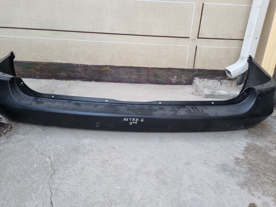 Бампер на автомобиль