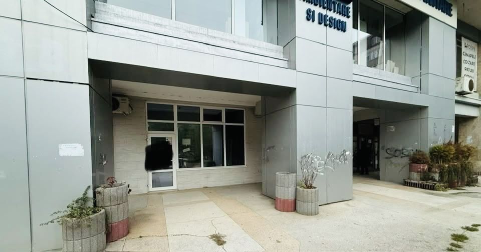 Inchiriez spatiu comercial