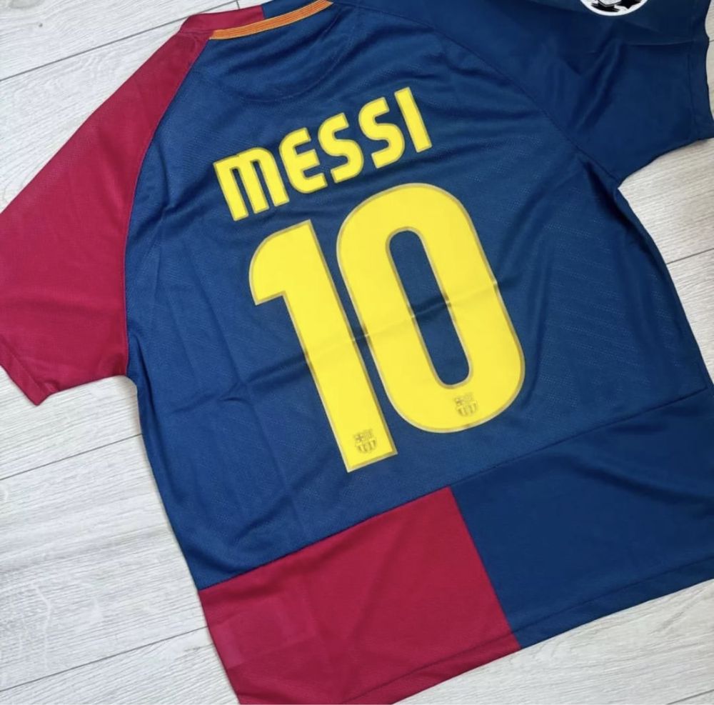 Продаю футбольную форму Barcelona 2009 UCL
