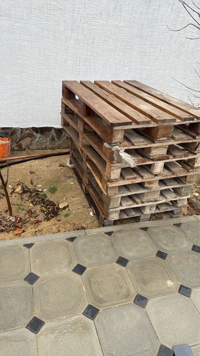 Деревянный поддон