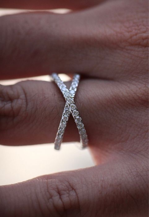 Inel X Cross cu moissanite 0,4 CT