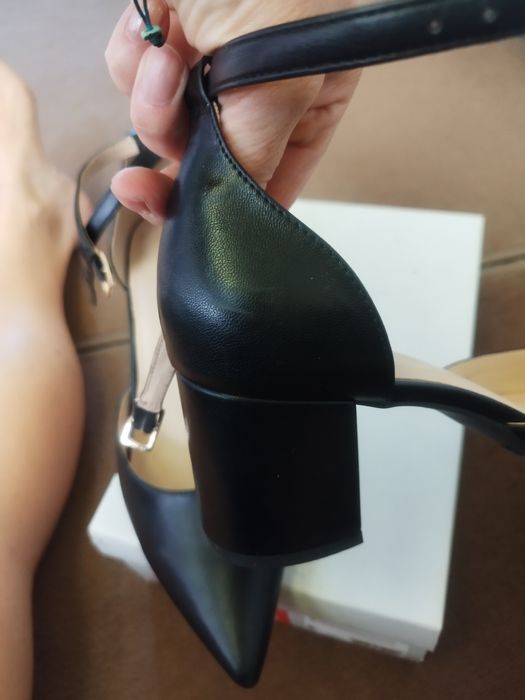 Продавам елегантни обувки на ток 41 номер