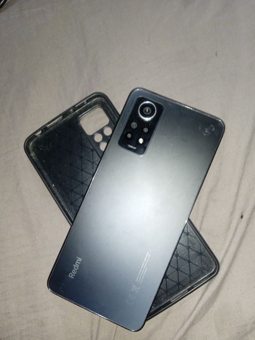 Продам или обменяю Redmi ноут 12 про