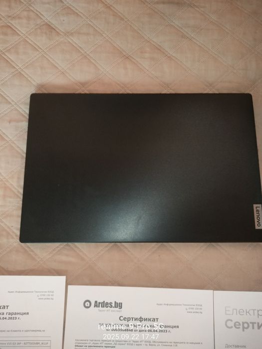 Лаптоп Lenovo V15 G3