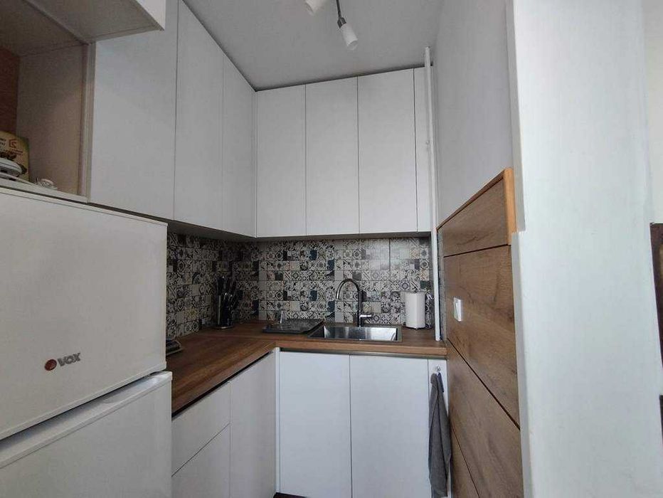 Дава се под наем Тристаен апартамент в София, Света Троица - 120 кв.м за 800 € - Снимка #3