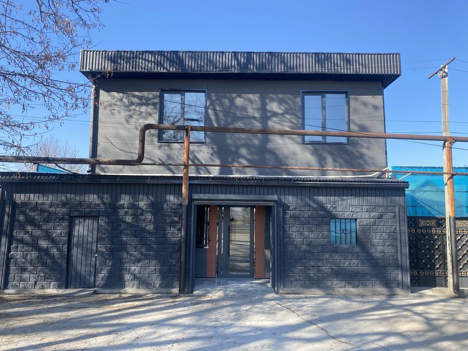 СДАЁТСЯ НОВОЕ ЗДАНИЕ 200 м² — 6 изолированных кабинетов