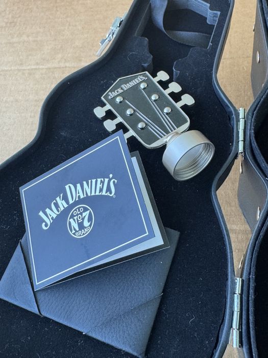 Кожен калъф за бутилка Jack Daniels с Guitar Case , калъф за китара