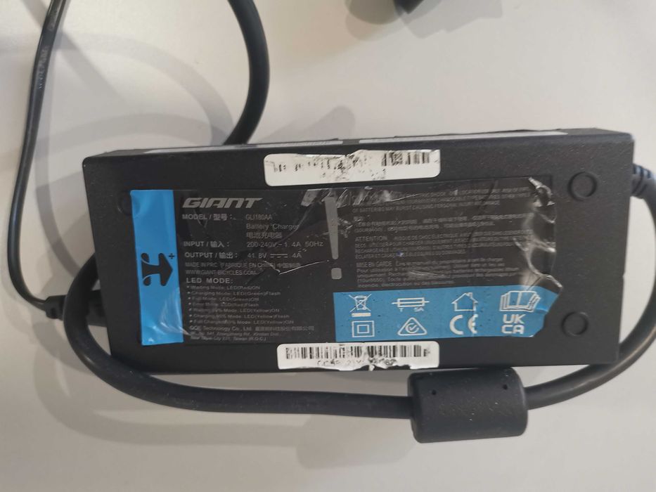 GIANT SMART CHARGER зарядно за части