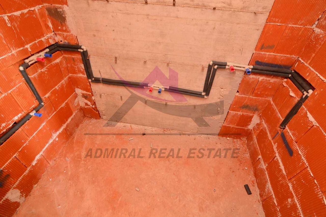 Продава се Тристаен апартамент в Варна, Владислав Варненчик - 96 кв.м за 1355 €/кв.м - Снимка #2