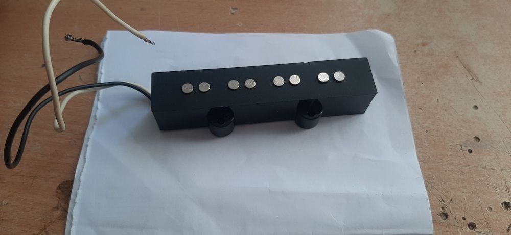 Piickup chitară bass
