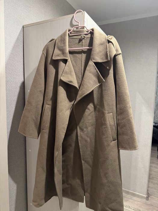 Женское пальто в идеальном качестве.