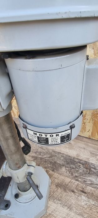 mașină de găurit pentru banc cu coloana