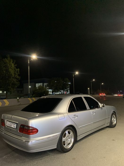 Mercades benzw210